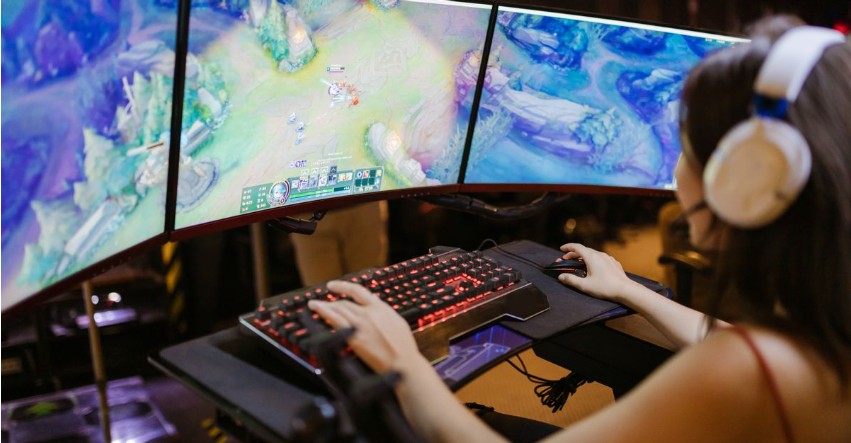The Human Stories Behind Online Gaming’s Popularity